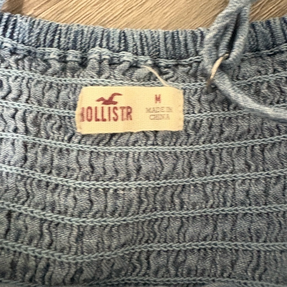 Hollister Blue Denim Romper. Size Medium - Picture 2 of 4